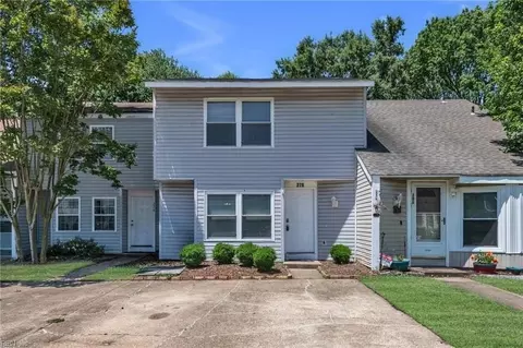 278 Thalia Trace Dr, Virginia Beach, VA 23452