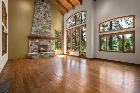 345 Country Club Dr, Incline Village, NV 89451