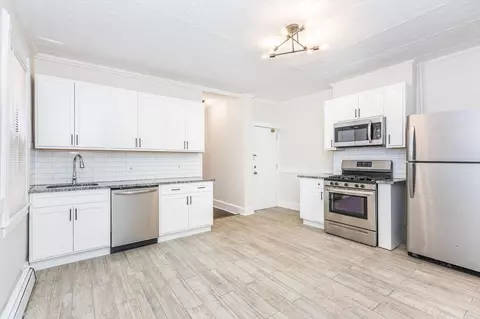 105 Pine St #2, Montclair, NJ 07042