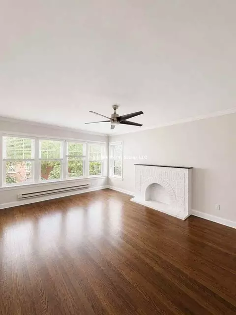1132 Maple Ave #2C, Evanston, IL 60202
