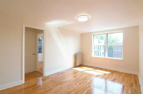 34-32 91st St #F52, New York, NY 11372