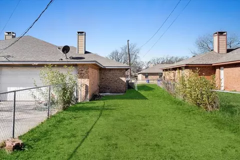 2623 Cottonwood Ln #2818, Balch Springs, TX 75180