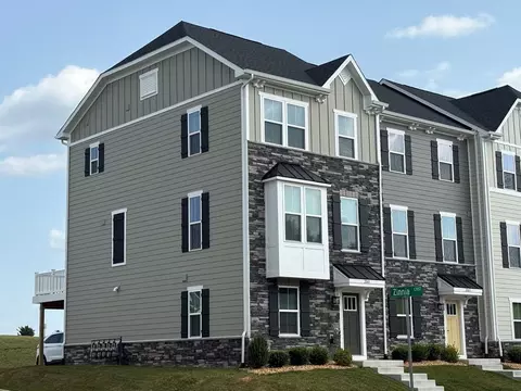 2061 Lockwood Dr, Charlottesville, VA 22911