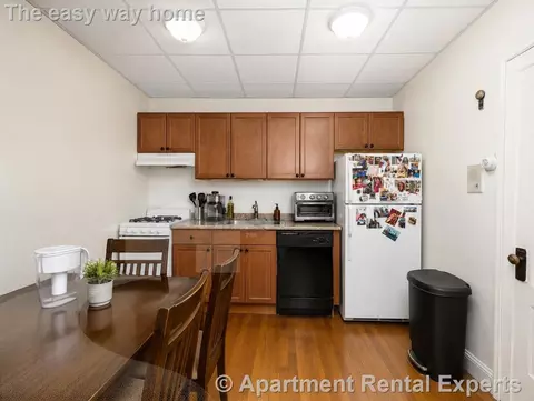 36 College Ave #1, Medford, MA 02155