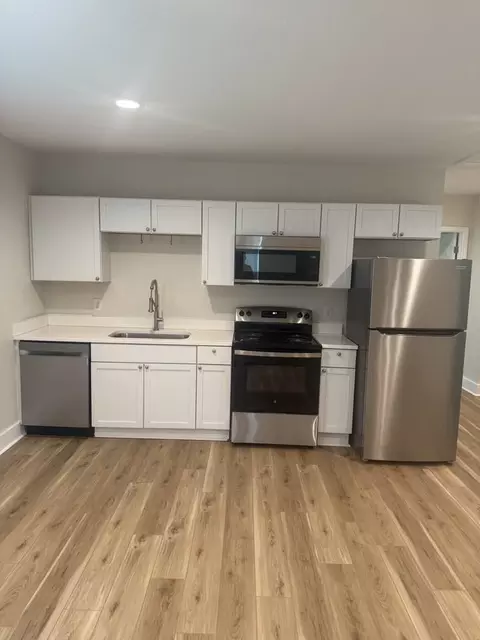 709 E 10th St #A, Panama City, FL 32401