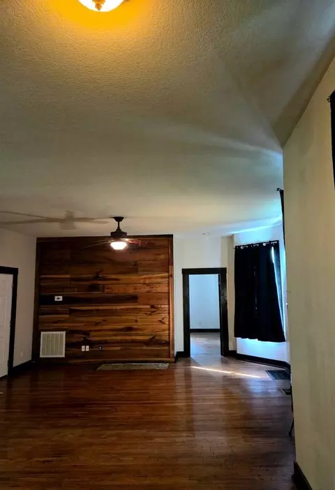 1422 Coker Ave #2, Knoxville, TN 37917