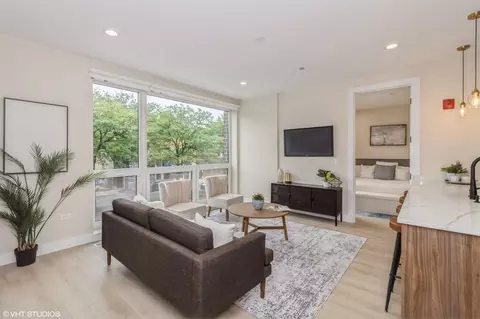 3043 W Irving Park Rd #502, Chicago, IL 60618