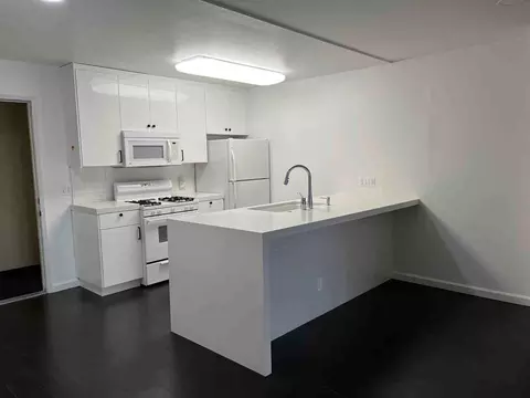 5210 Inglewood Blvd #102, Los Angeles, CA 90230