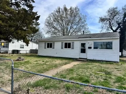 1802 Moger Dr, Hampton, VA 23663