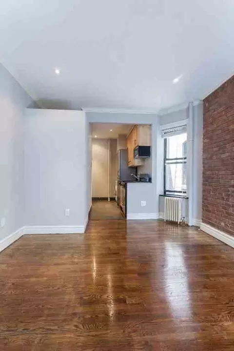 52 Barrow St #3A, New York, NY 10014