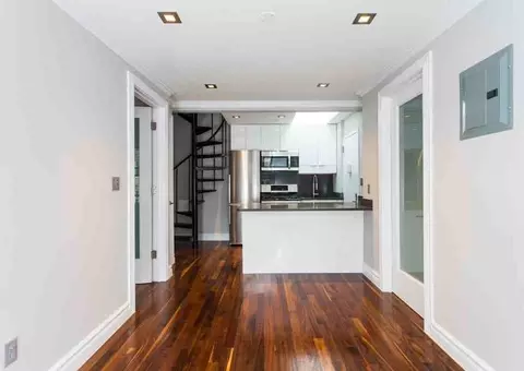 218 Avenue A #4FW, New York, NY 10009