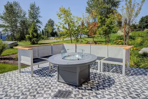 10619 SE 172nd St, Renton, WA 98055