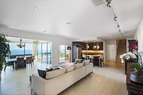 18101 Coastline Dr, Malibu, CA 90265