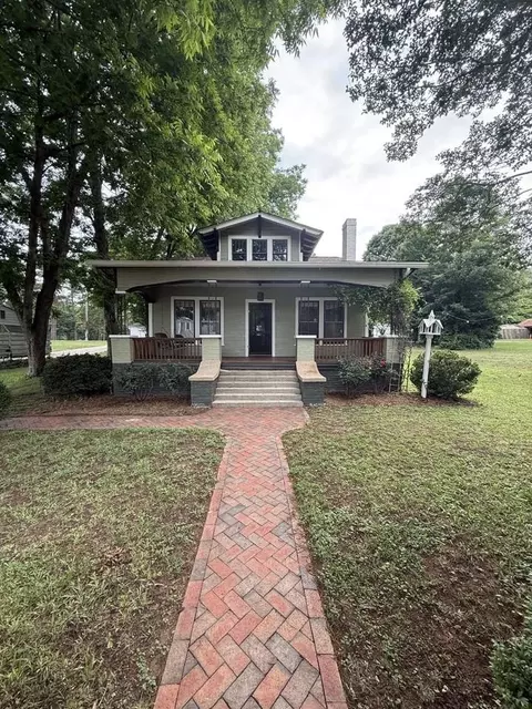 230 Grand Ave, Raleigh, NC 27606