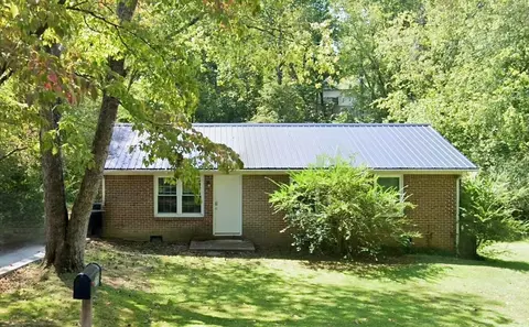 2050 Wildwood Rd, Cookeville, TN 38501
