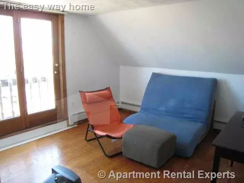89 College Ave # A, Medford, MA 02155