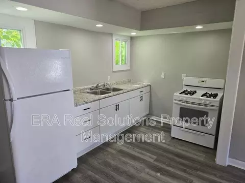 3607 Sackett Ave #3, Cleveland, OH 44109