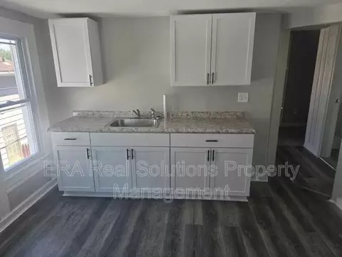 3607 Sackett Ave #2, Cleveland, OH 44109