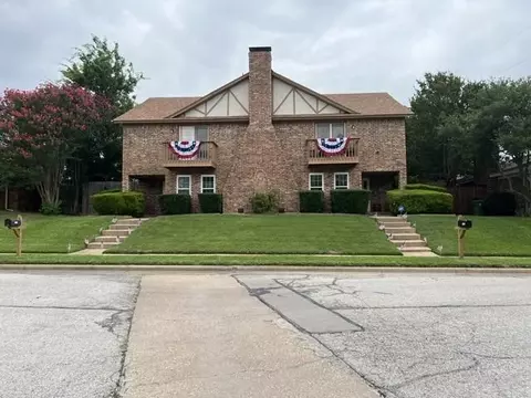 2714 Shady Grove Dr, Bedford, TX 76021