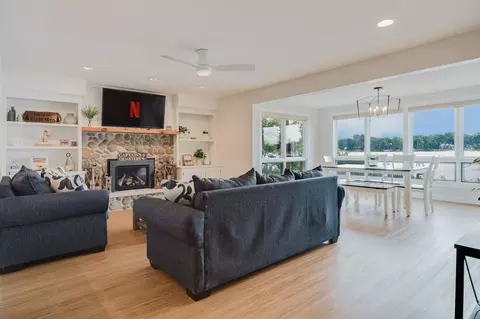 4612 W Lake Shore Dr #1560829P, Wonder Lake, IL 60097