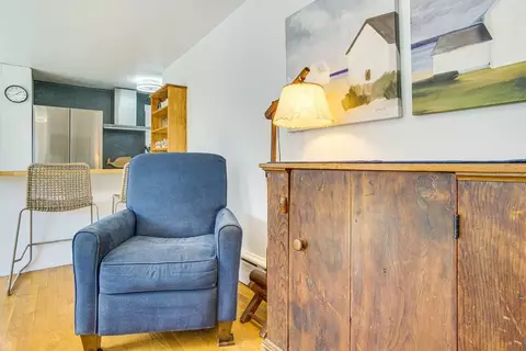 6 Baker Ave #1546072P, West Yarmouth, MA 02673