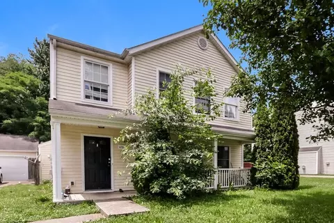 6709 Hunters Creek Blvd, Louisville, KY 40258