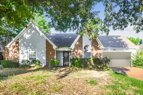 2590 Laurelcrest Dr, Memphis, TN 38133