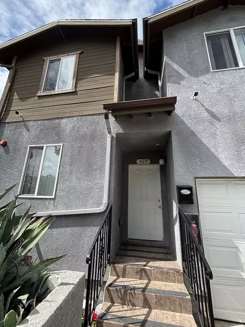 439 E 107th St, Los Angeles, CA 90003