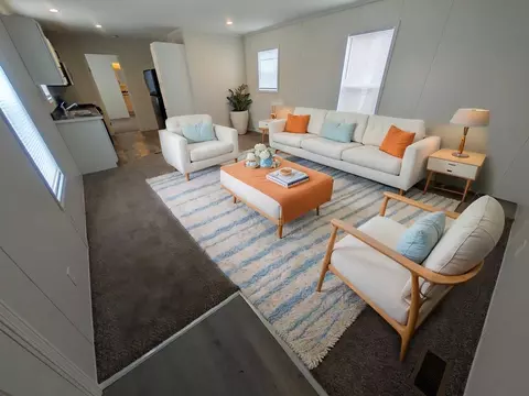 16016 Villaire Ave #402, Clinton Township, MI 48038