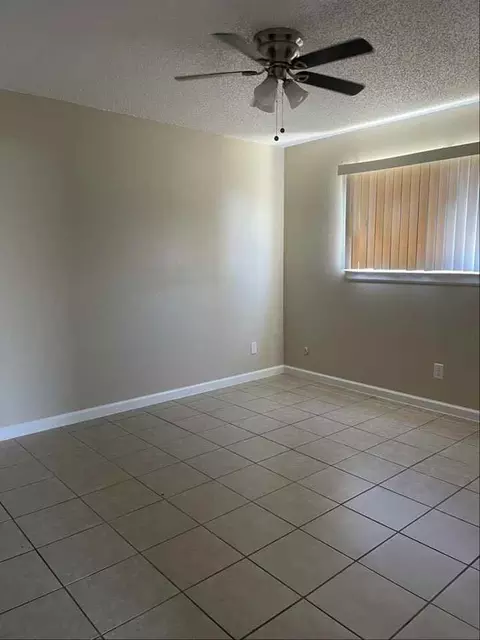 3006 E Glen Dr #3006, El Paso, TX 79936