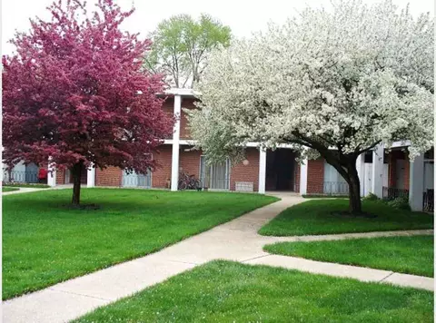 150 E Lake St #02A, Elmhurst, IL 60126