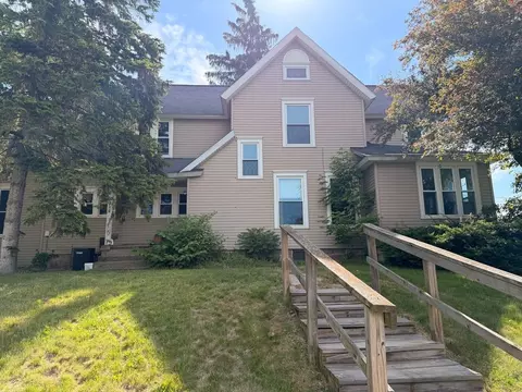 2425 4 Mile Rd NW, Grand Rapids, MI 49544
