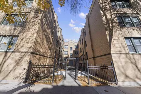 1910 W Winnemac Ave #1908-2, Chicago, IL 60640