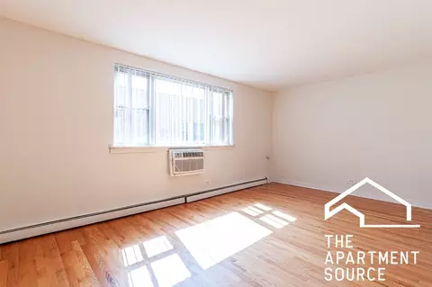 3710 N Pine Grove Ave #503, Chicago, IL 60613