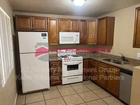 207 S 3rd St #11, Avondale, AZ 85323