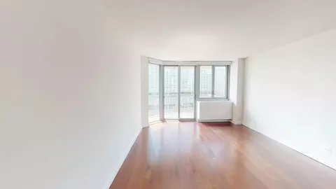 330 E 38th St #11E, New York, NY 10016