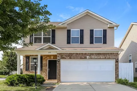 672 Cloverfield Ln, Greenwood, IN 46143