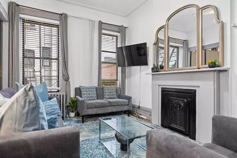 696 9th Ave #1514674P, New York, NY 10036