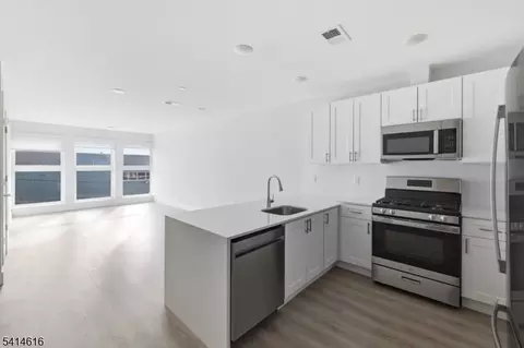 526-532 Mulberry St #3D, Newark, NJ 07114