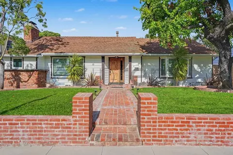 4390 Cerritos Ave, Long Beach, CA 90807