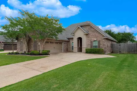 713 Saint Martin Ln #NA, Bossier City, LA 71111