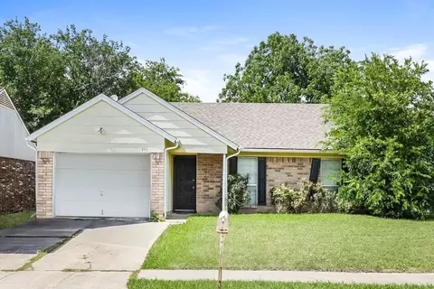 801 Annapolis Dr, Arlington, TX 76017