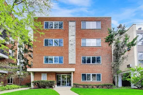 2722 Central St #4S, Evanston, IL 60201
