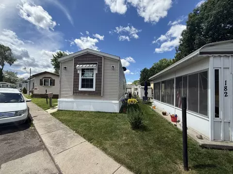 181 Terri Dr #181, Dearborn Heights, MI 48127