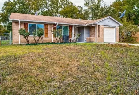 7027 Coleshire Dr, Dallas, TX 75232