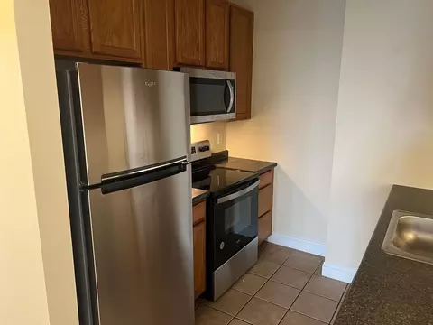 311 Main St, Biddeford, ME 04005 photo 2