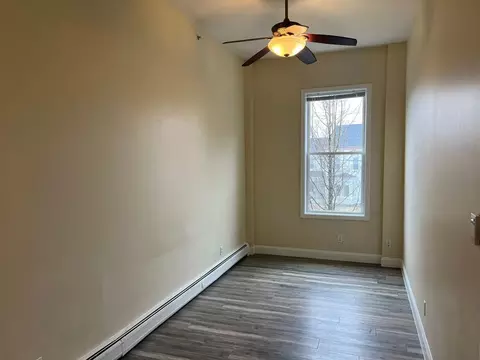 311 Main St, Biddeford, ME 04005 photo 4