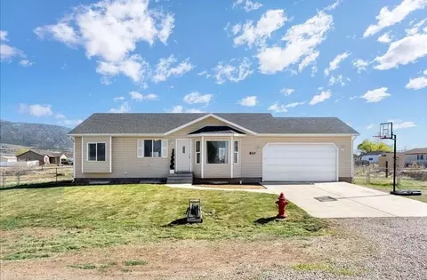810 E Homestead Blvd, Enoch, UT 84721