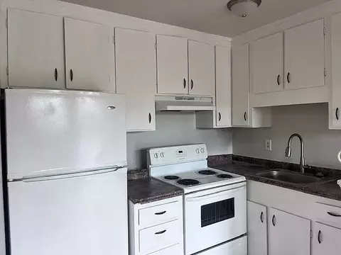 1373 Calabazas Blvd, Santa Clara, CA 95051
