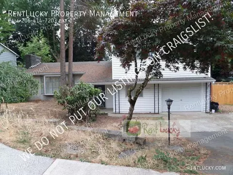 12835 NE 104th St #B, Kirkland, WA 98033